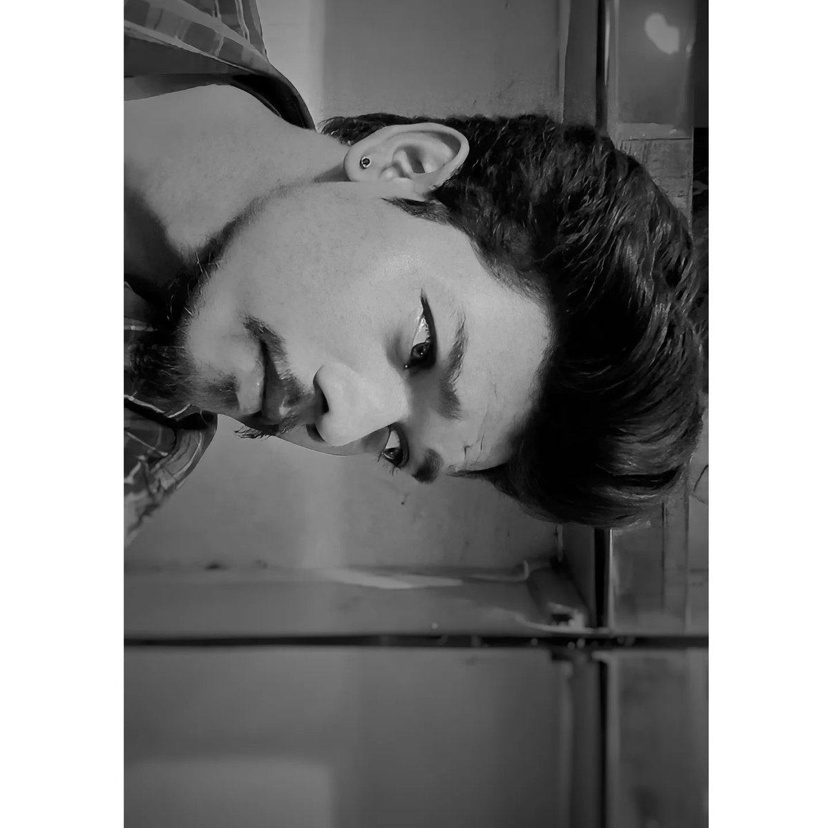 MildredRampyn's tweet photo. Classic elegance in black and white. https://t.co/rzLmBW2DpF