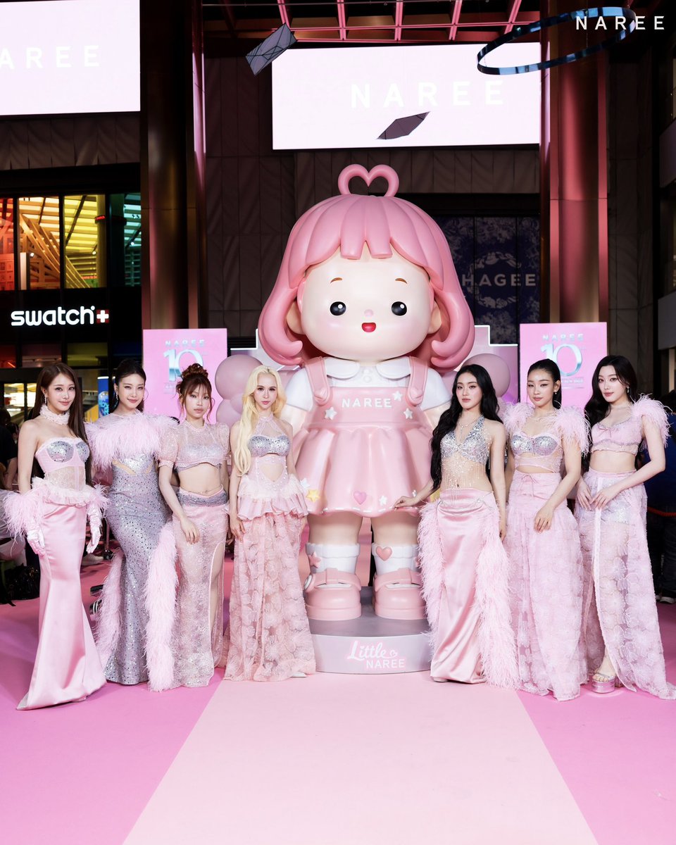 nareemakeup's tweet photo. รวมความน่ารักของสาว ๆ 4EVE FACE OF NAREE ในงาน 💗🎀✨
ไม่ว่าจะมุมไหน ช็อตไหน ก็มีแต่คำว่า “น่ารักกกก” เต็มไปหมด 🫶🏻
ทั้งรอยยิ้ม และโมเมนต์อบอุ่น ตลอดทั้งงาน
ทำให้ค่ำคืนฉลอง 10 ปีของ NAREE พิเศษขึ้นไปอีก 💖🥰

#NAREE #4EVE #NAREEx4EVE
#Naree10thAnniversary
#NareeShineInEveryMomentEvent