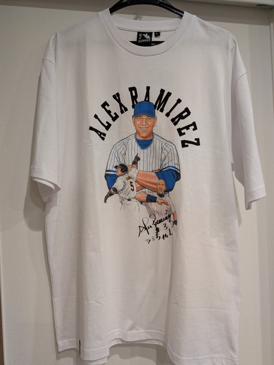 nakayko's tweet photo. 近所のワークマン行ったら
ラミちゃんtシャツが!!
買うしかないよね、
サイズ大きいけどさ、可愛すぎるでしょ
タグが『GETS』👈👈

#ラミレス https://t.co/5hwyEYQKy2