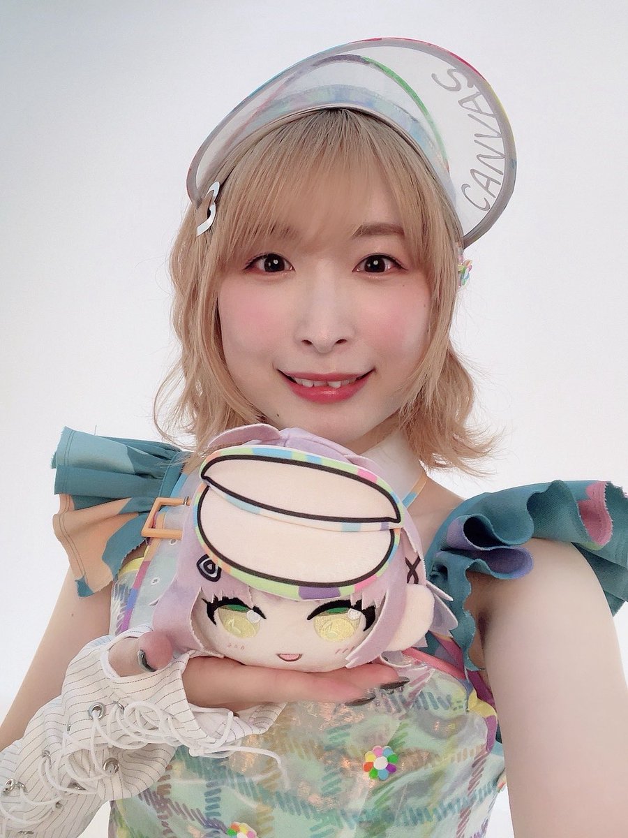 ozawa_rena's tweet photo. #シャニマスソロライブMSP 

プロデューサーさん、
明日から2日間よろしくお願いします🎨

楽しんだもん勝ちじゃ〜！ https://t.co/YGFQ9STd4X