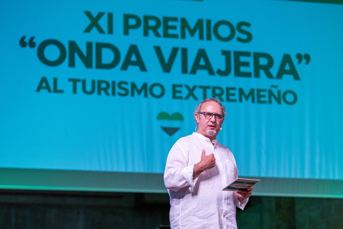 psoeex's tweet photo. 👏 Enhorabuena a los y las galardonadas en los XI Premios de Turismo de @OCR_Extremadura (Premios Onda Viajera).

💚🤍🖤Gracias por proyectar todo lo que Extremadura tiene que ofrecer. https://t.co/eKu5JioVj9