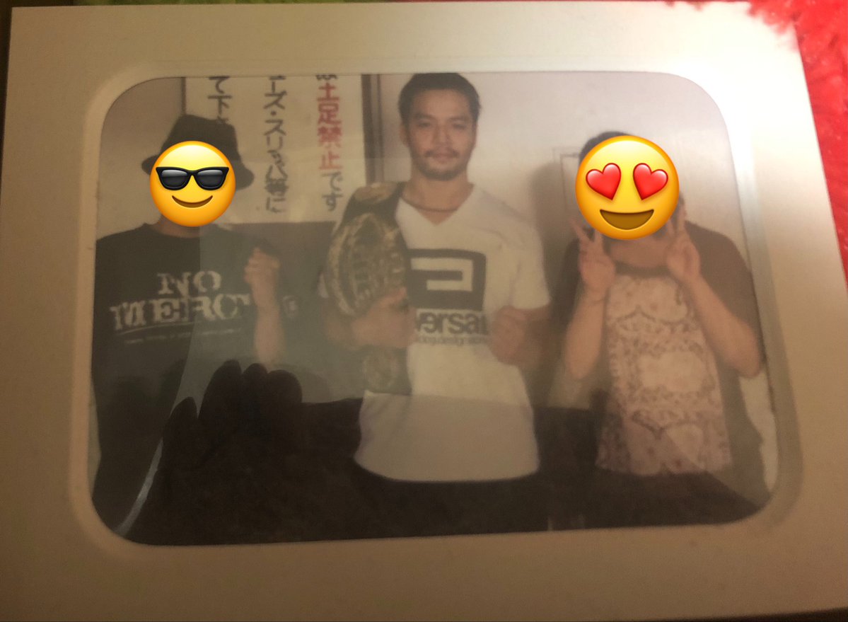 dynamict2nd's tweet photo. 今週も楽しい放送をありがとうございました🙏
放送で取り上げていただいたKENTA選手と我々夫婦との3ショットです😆
#恋してプロレス https://t.co/4TriPa5DLn