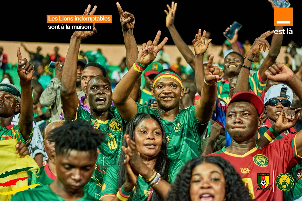 Orange_Cameroun's tweet photo. De la ferveur dans les tribunes, de l’intensité sur la pelouse et un public totalement acquis à la cause des Lions. 🙌🏾🔥

Garoua a vécu chaque instant au rythme du Cameroun ! 🇨🇲⚽

#Lions4Life #OrangeEstLà https://t.co/lwhc3cRIxS