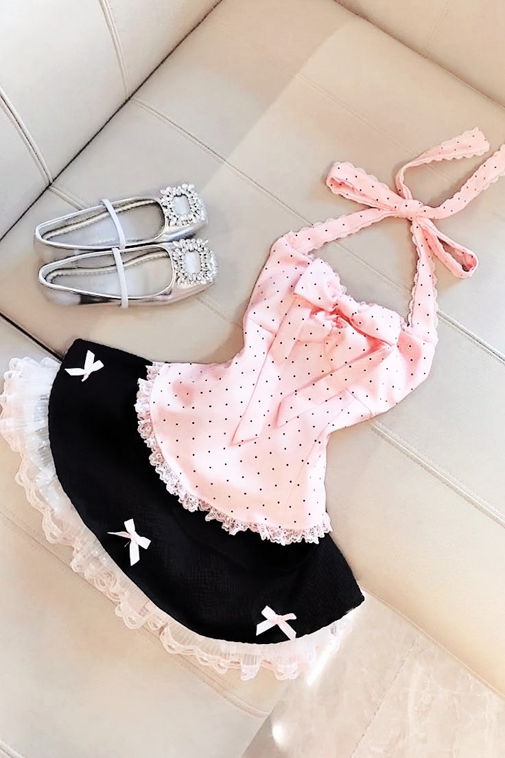 dessaod_'s tweet photo. ㅤㅤㅤ
ㅤㅤㅤㅤㅤㅤ₊˚ʚ 𝑶𝒅é𝒍𝒊𝒆 𐙚
ㅤㅤㅤ
Acho que algumas ideias simplesmente pedem para sair do papel… e a Odélie foi uma delas. 🎀
ㅤㅤㅤ
Um pedacinho dos meus sonhos transformado em roupas, detalhes e carinho.
ㅤㅤㅤ https://t.co/ciroD4DLw4
