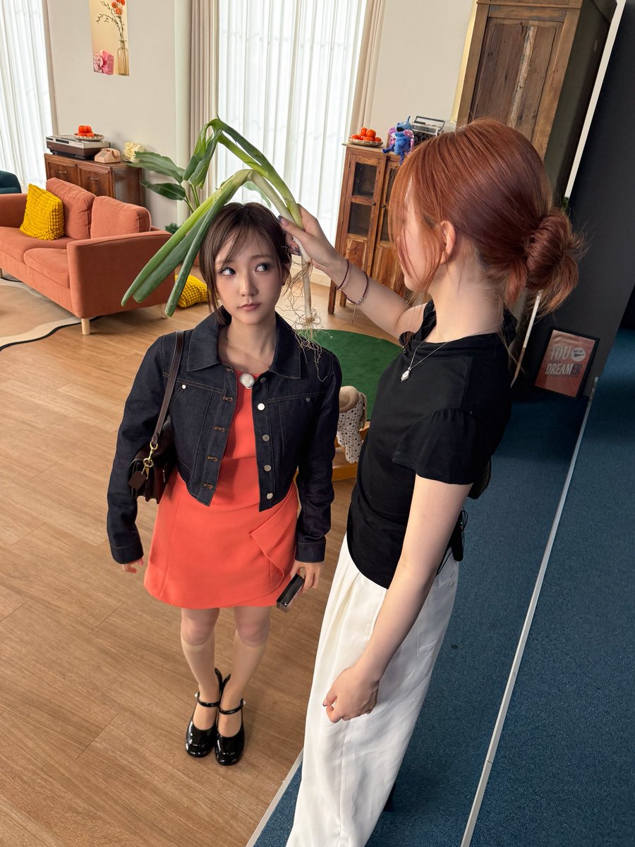 We_KiiiKiii's tweet photo. [📸]
가족끼리 싸우지들 마시고 즐거운 연휴 보내세요^^~….

#KiiiKiii #키키
#JIYU #지유 #KYA #키야
#키키팡팡 https://t.co/xJR7ysnJfx