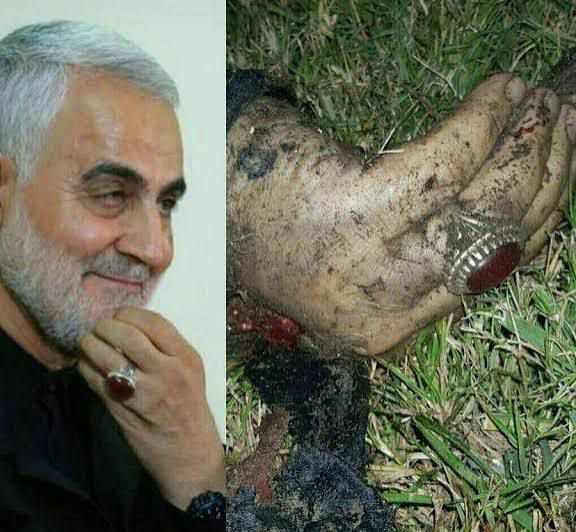 khadem_shohada9's tweet photo. علمدارا همه زیبان؛ ولی بی دست زیباتر :)

«شهیدحاج قاسم سلیمانی،جانبازحسین محمدی» https://t.co/kv4yr5cTdR