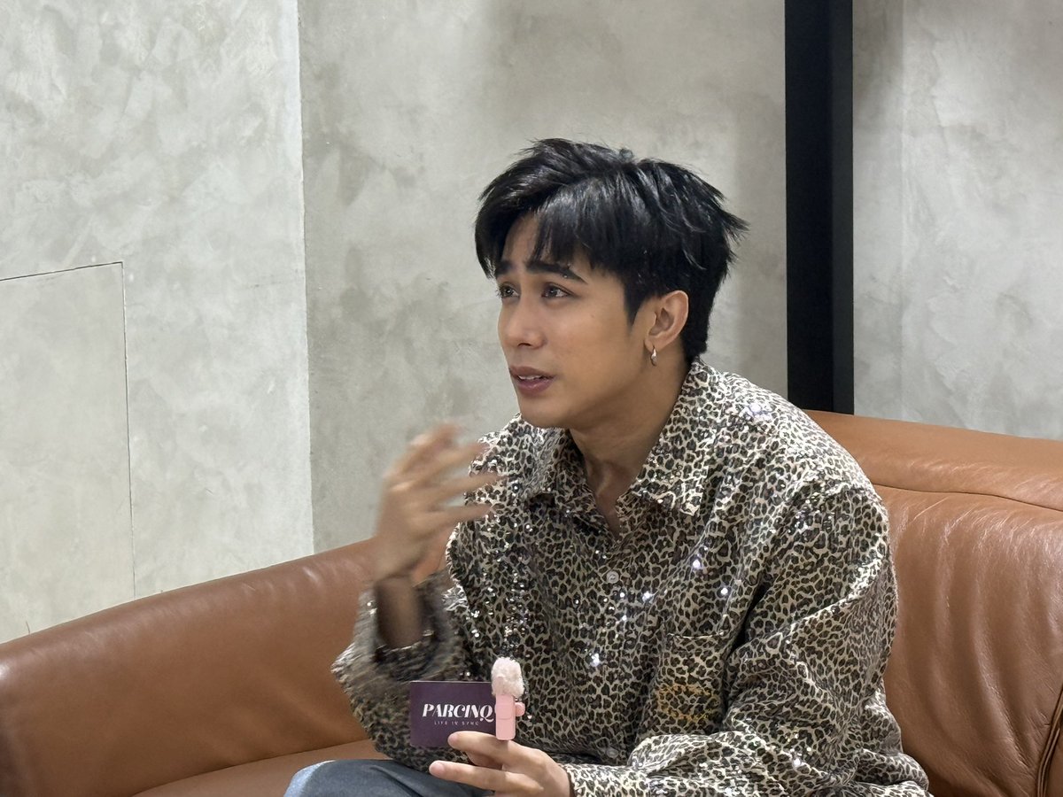 mjfelipe's tweet photo. LOOK: Josh Cullen shared his excitement and learnings, working with American rapper, singer-songwriter Jay Park for his latest track 'LIKE ME'. 

"Sobrang nag-click kami. Wala na yung batuhan pa nang mahirap. As in ano lang kami, 'I'll send you the demo', wala ng ano. Una pa lang, maganda na" said Josh. 

'Josh Cullen: LIKE ME showcase' is happening tomorrow, September 26 at Samsung Hall in SM Aura, BGC.