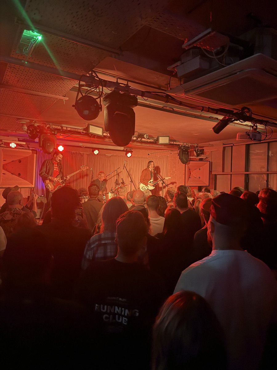Pierceck2's tweet photo. #littlebarrie last night https://t.co/QQhWKqNeqw