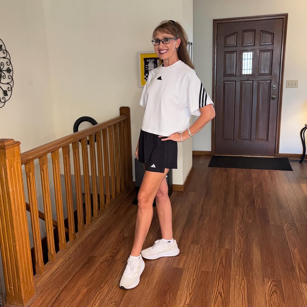 mrs__webber87on's tweet photo. Adidas fit of the day. https://t.co/5AtWjJDFyM