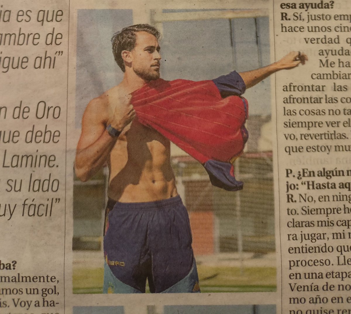garcialbon's tweet photo. slutting yourself out in the newspaper... ok... https://t.co/FCYYrJTaqQ