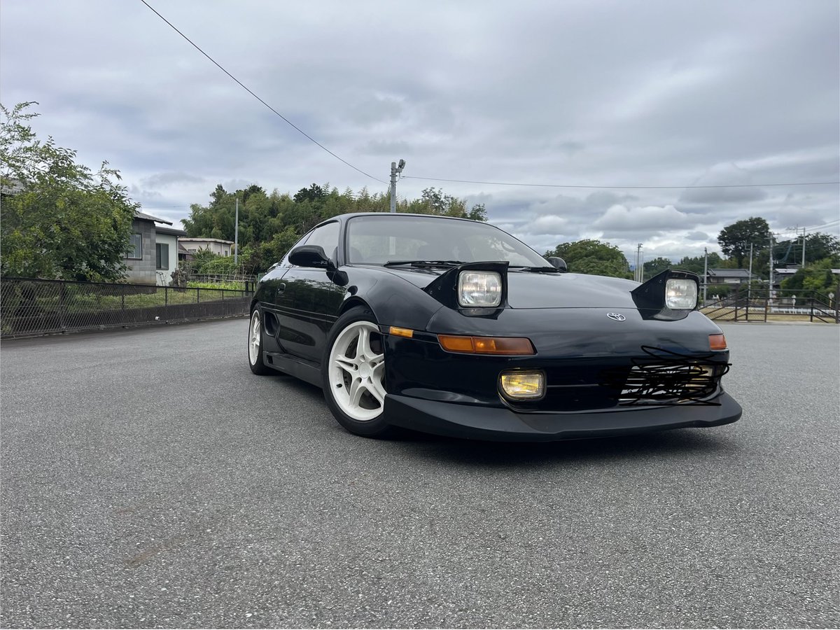 shiraaaaaaaaata's tweet photo. 再掲
Mr2売ります。
20万キロ
３型　G-LIMITED
車検r9 8月まで
外装は年式相応

両脚フルバケ(メーカー不明)
TRUSTリップ、TRUSTサイドステップ
avsホイール　5zigenマフラー
BRITZ車高調　
エアコンも効くので意外と乗ってて快適です
10月前半に取りに来れる方100万で売ります❗️
#車売ります https://t.co/zxAQmkXOyt