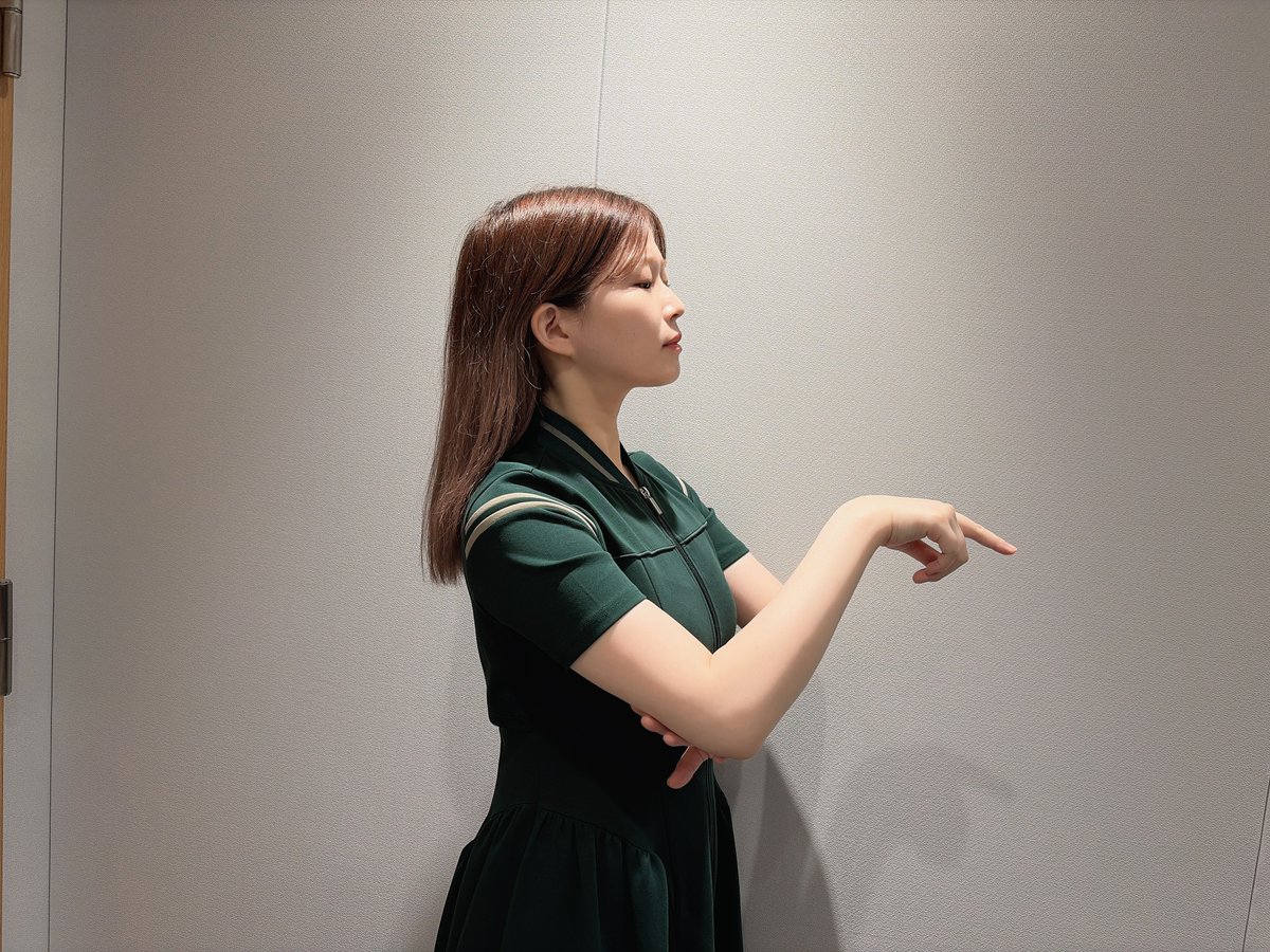 yorisoiyoshino's tweet photo. 🌃9月30日OA📷
「指が動いたまま・・・」

相談者は「鷹なゆ」さん。
ありがとうございました📷
#青山吉能 #yorisoi #青山吉能のyorisoi #fmk https://t.co/WSZsP1674B
