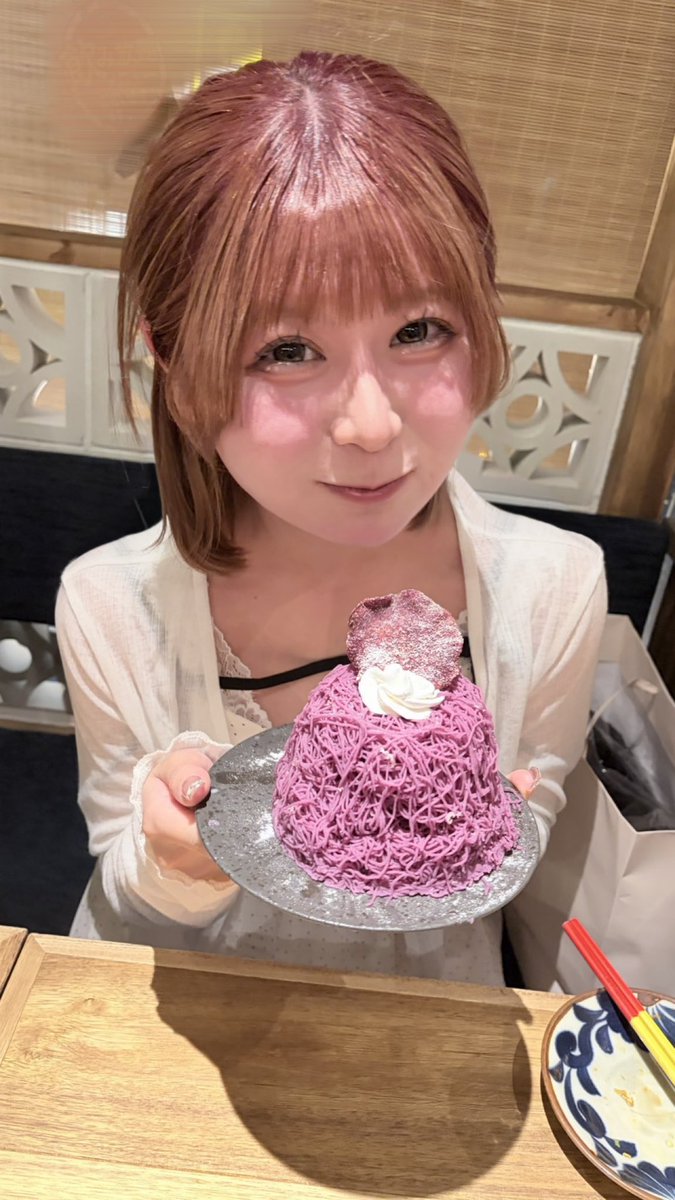 dolsee_hacci's tweet photo. 一緒に食べる？ https://t.co/PuozmRz4I2