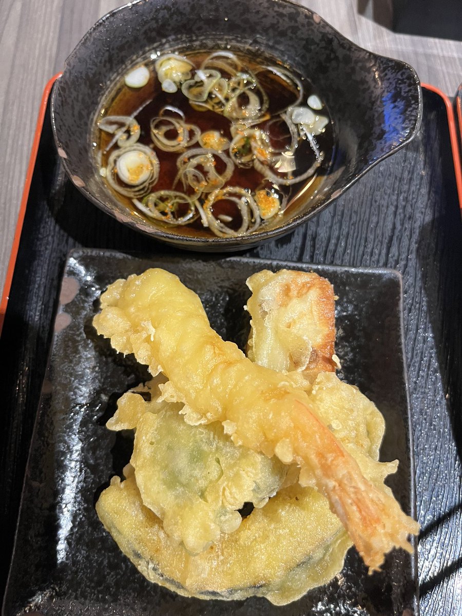 U23ro4's tweet photo. これはほんとに葵のせいなんですけど、酒の値段が適正でつまみが1人用で安いせいでつい行ってしまうまじで https://t.co/3mQy0qWFly