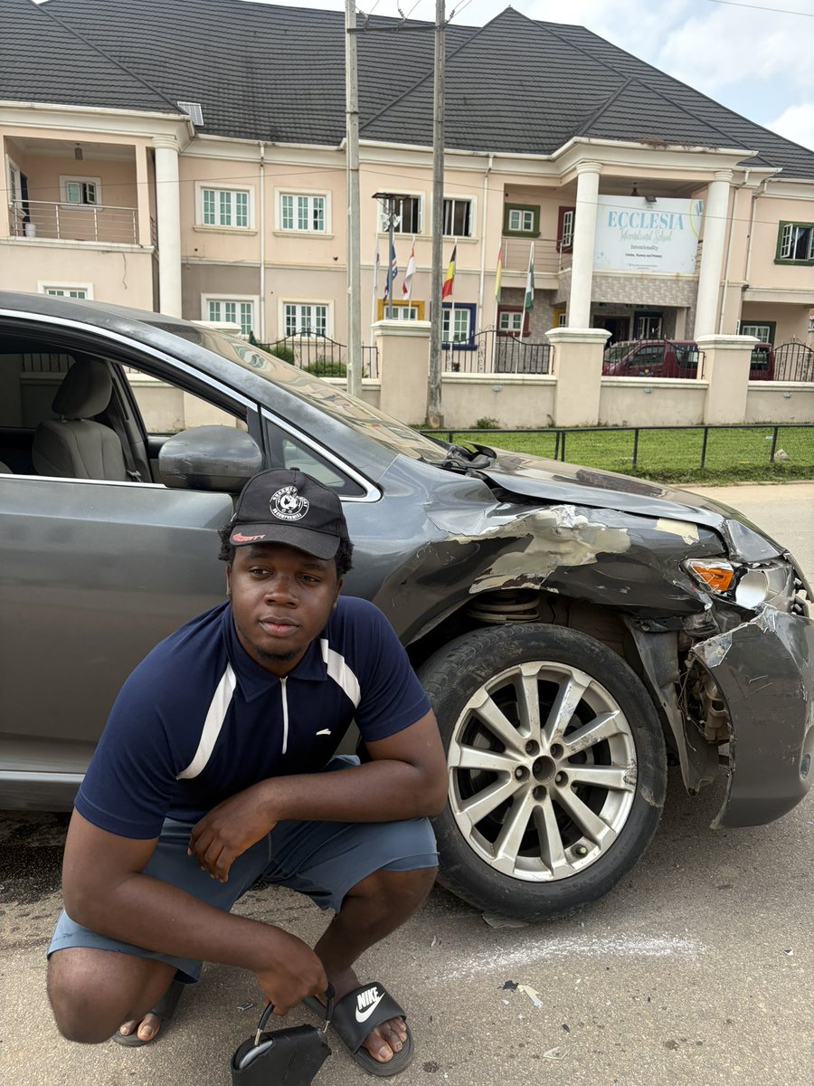 carbrosofabj's tweet photo. No difference https://t.co/SBur3r1cin