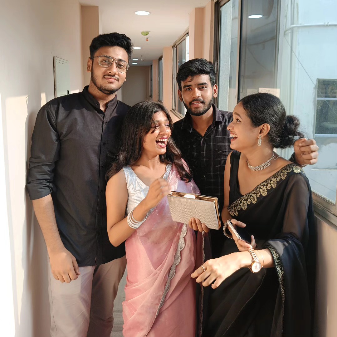 NicolasaGoup's tweet photo. Pure happiness, captured in a single frame. Grateful for these unforgettable moments with @lavelle_sweety @soumajit_majumder_ @sayandas8039 https://t.co/zQqfjaVyQr