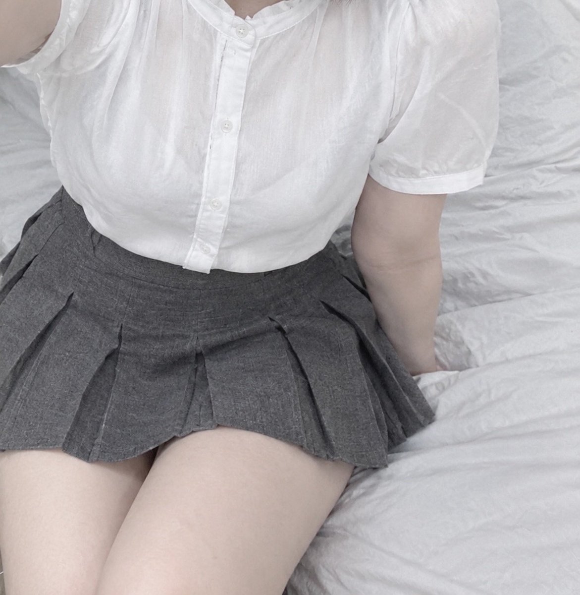 jIen2501a's tweet photo. 私服が見たいって言われたんで
撮ってみました😌

全然おしゃれでもなんでもないんですけど…。 https://t.co/AK4LqdPq0s