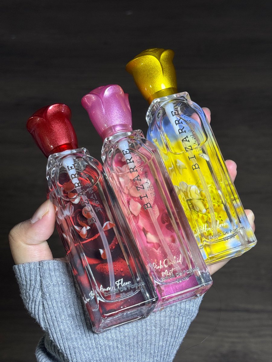 queerisy's tweet photo. imo di era ekonomi yang makin bikin pusing ini beli parfum gaperlu mahal-mahal deh yang penting wangi aja... aku nemu harganya 50Ribuan &amp; AWETTT karena dia extrait de parfum :3 https://t.co/UbfrGUpolf