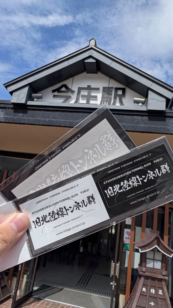 marinunesan's tweet photo. YouTubeアプデしてUIちょっと慣れんなー。UIよりバグ消してくれや https://t.co/aF4UPbxLQ9