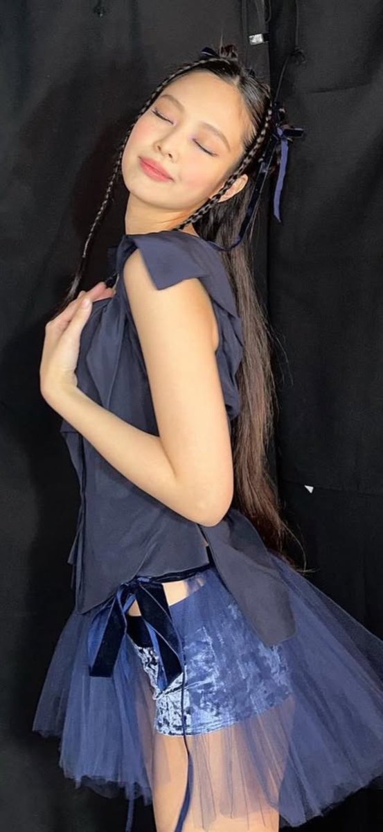 jenniepics's tweet photo. https://t.co/tzJ8QMF1EW