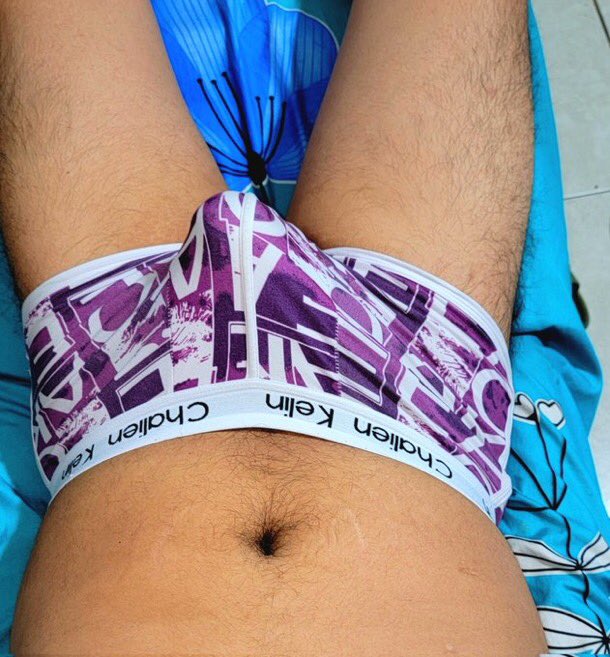 PZ_X__'s tweet photo. Haces carpa al despertar? 

#WakeUpPZ 
#CarpaPZ ❌⛺️

@33_Ness_ https://t.co/ntLfJ08qRn