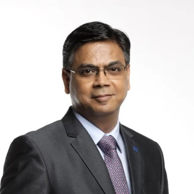 ask_fuzz's tweet photo. Joined Tata Motors in 1992 as a Graduate Trainee.

34 years later,
Girish Wagh is MD &amp; CEO of Tata Motors Commercial Vehicles, a business with 56% market share in Heavy Commercial Vehicles.

From building the Tata Ace and Nano to leading the business today.

What a journey 🙌 https://t.co/4EA38qHGlR