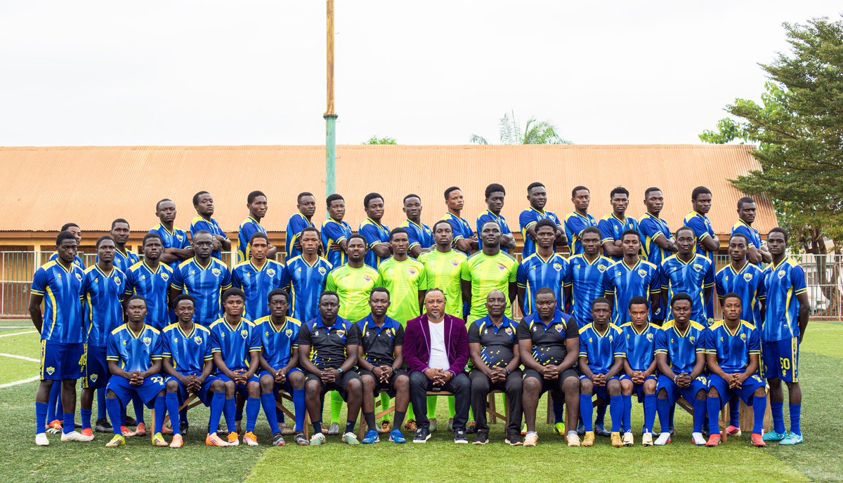 EbonyFootball's tweet photo. Our official 2026/27 squad photo 📸

🔵🟡#EFC #HomeOfBeautifulGame #UmbDivisionOneLeague https://t.co/KIfvICq1bP