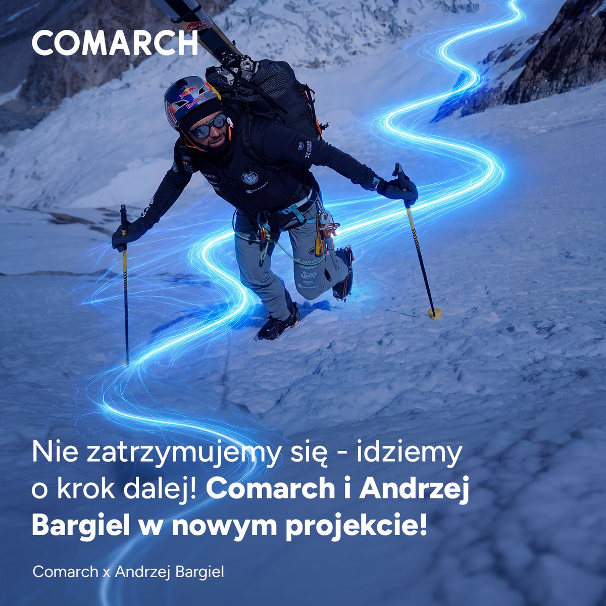 ComarchGroup's tweet photo. Nie zatrzymujemy się – idziemy o krok dalej! 📣Kierunek: Dhaulagiri!
Comarch po raz trzeci Oficjalnym Sponsorem Andrzeja Bargiela.

Rozpoczyna się kolejna  ekstremalna wyprawa @JedrekBargiel  w ramach autorskiego projektu HIC SUNT LEONES. Po spektakularnych sukcesach na Mount Evereście i Nanga Parbat, z dumą ogłaszamy, że po raz trzeci łączymy siły!

💬 „Dhaulagiri to dla mnie kolejne duże wyzwanie. Kluczowe będą warunki i przede wszystkim zagrożenie lawinowe, które na tej górze bywa dużym problemem. Jeśli warunki pozwolą, chciałbym wejść na szczyt i zjechać z niego na nartach bez dodatkowego tlenu, w możliwie szybkim i czystym stylu. Cieszę się, że po raz kolejny w tym projekcie towarzyszy mi Comarch.” – komentuje Andrzej Bargiel.

💬 “Wyprawy Andrzeja Bargiela są inspirujące nie tylko ze względu na ich trudność techniczną, ale przede wszystkim na konsekwencję w podejmowaniu kolejnych wyzwań i dotrzymywaniu obietnic składanych samemu sobie. Właśnie ta niezłomność sprawia, że wzajemnie się napędzamy, mimo że działamy w tak odległych od siebie dziedzinach. Konsekwentnie i z pełnym zaangażowaniem wspieramy Cię, Andrzeju, w drodze na Dhaulagiri!” – podkreśla Jarosław Mikos, CEO Comarch.

Zespół Comarch i Andrzeja połączyły te same wartości, mimo dotychczasowych sukcesów w górach i w technologii, obie strony stawiają przed sobą kolejne "niemożliwe” zadania.

Cel pozostaje niezmienny i niezwykle ambitny: wejście na szczyt oraz zjazd na nartach bez użycia dodatkowego tlenu z butli.

Cały zespół Comarch trzyma za Ciebie kciuki, Andrzej!
Dołączcie do kibicowania! 🎿
#Comarch #AndrzejBargiel #HicSuntLeones #Dhaulagiri #SkiChallenge #IdziemyOKrokDalej #SponsoringSportowy #Himalaje