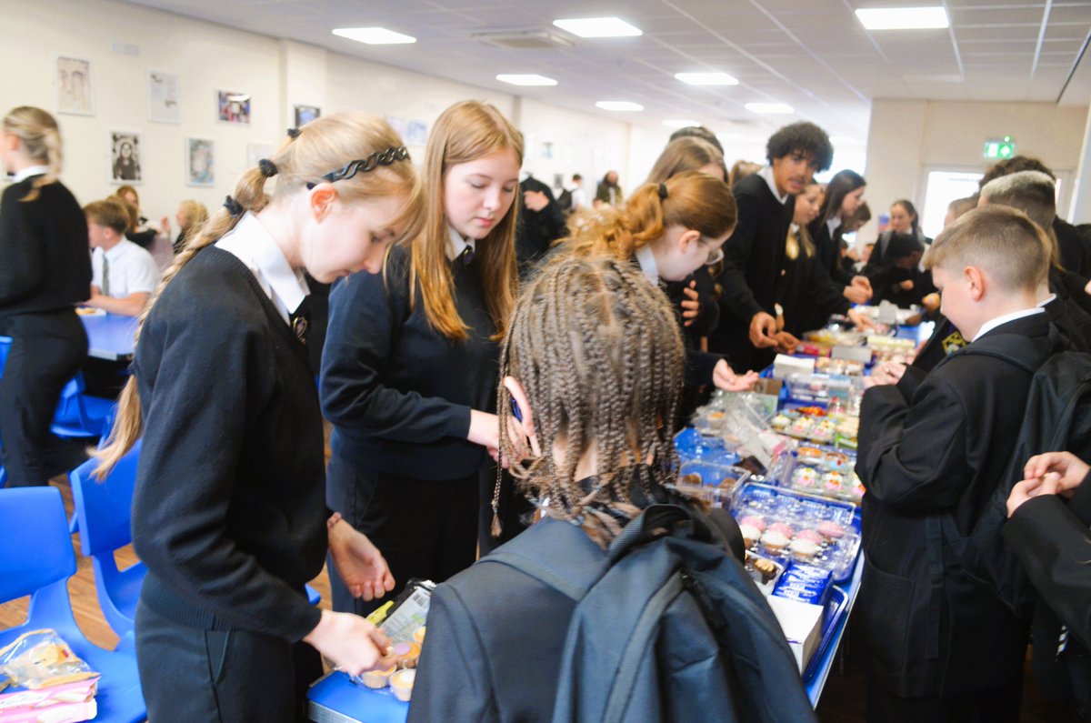 CastlefordAcad's tweet photo. π° Macmillan Bake Sale π°
A huge thank you to everyone who supported our Prefects' bake sale in aid of Macmillan Cancer Support. Thanks to your generosity, we raised valuable funds for this fantastic cause while enjoying some delicious treats. π
#Macmillan #BakeSale https://t.co/REDz9767NW