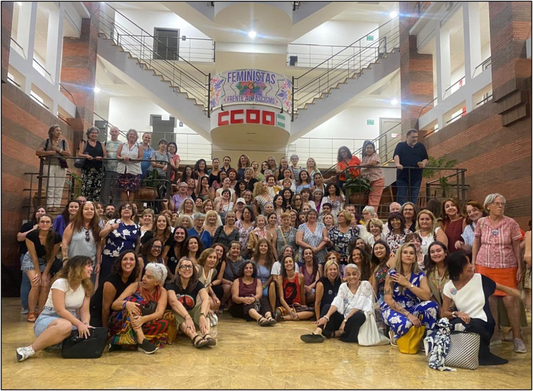Miguel__Lorente's tweet photo. Éxito absoluto en la presentación de la plataforma "FEMINISTAS FRENTE AL FASCISMO" a pesar del boicot de la Universidad de Sevilla.
¡Felicidades compañeras! https://t.co/84YH3QTpIV