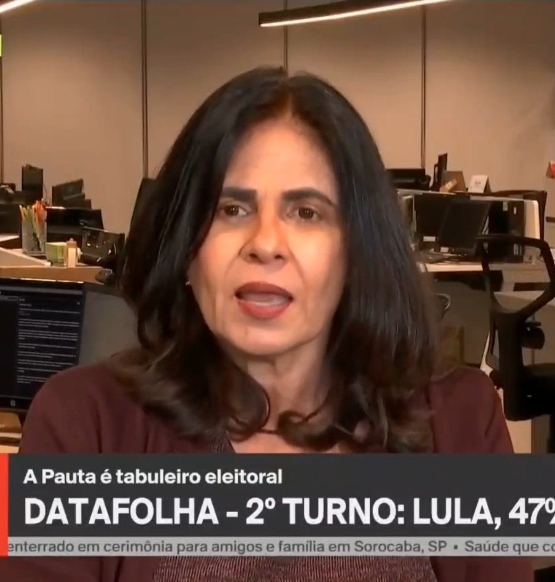DieHardAguia's tweet photo. O que motivou Maria Cristina Fernandes a lançar essa fakenews da Nossa Senhora Aparecida?
Manchou toda carreira de jornalista, espero que tenha válido a pena. https://t.co/r9uh5IBpL3