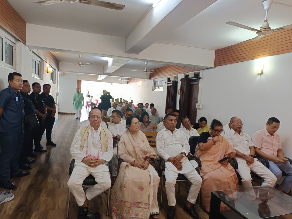thbasantasingh's tweet photo. Observed the 110th birth anniversary of Pandit Deendayal Upadhyaya Ji at Thambal Sanglen, in the presence of Hon’ble MP (RS) &amp; @BJP4Manipur President Smt. @AShardaDevi Ji, Hon’ble MLA Shri U. Deben Singh and Karyakartas. https://t.co/bWNcND40oY