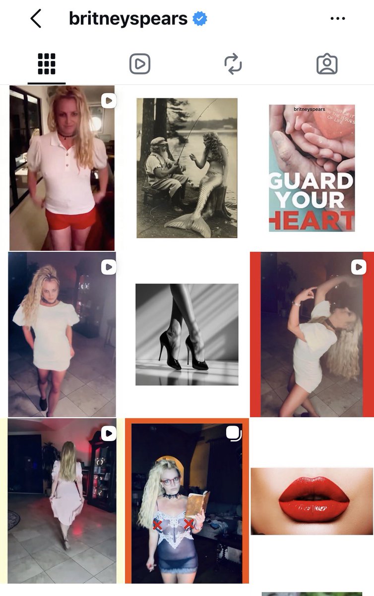 danceforyouv's tweet photo. "Hagyonce" meanwhile Britney’s Instagram account looks like this 😭 https://t.co/JPrCvPuA1P