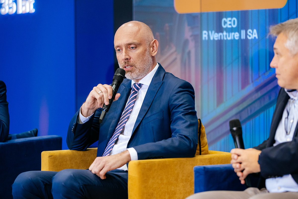 CFAPoland's tweet photo. Za nami #GPWInnovationDay.

Maciej Kowalczyk poprowadził panel o tym, czy Polska ma kapitał i technologie potrzebne do budowania regionalnych czempionów.

Potencjał mamy https://t.co/uhVLZPLmaZ. w półprzewodnikach, biotechnologii i technologiach kosmicznych.

#MamWpływ #dziękiCFA https://t.co/pxnb7tlyQQ