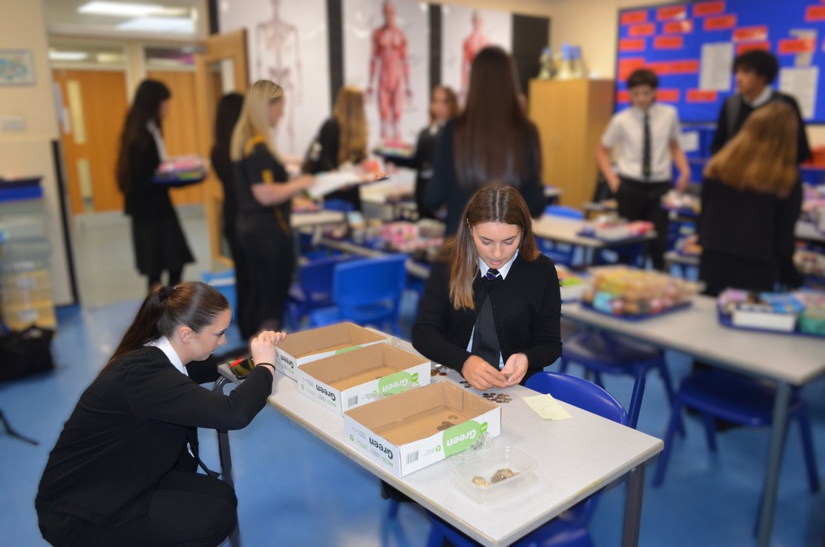 CastlefordAcad's tweet photo. π° Macmillan Bake Sale π°
A huge thank you to everyone who supported our Prefects' bake sale in aid of Macmillan Cancer Support. Thanks to your generosity, we raised valuable funds for this fantastic cause while enjoying some delicious treats. π
#Macmillan #BakeSale https://t.co/REDz9767NW