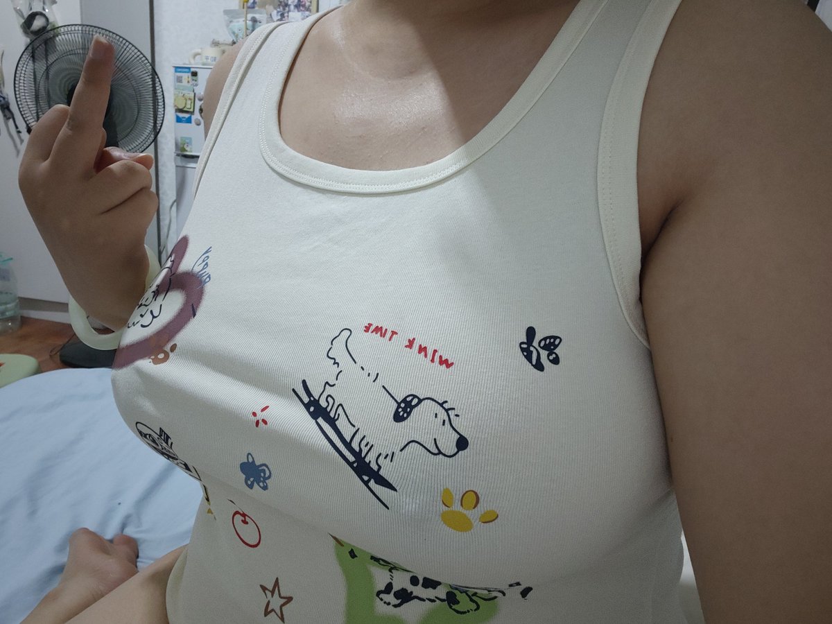 roxie5277's tweet photo. 我觉得这个挺可爱的。朋友都说幼稚🤔 https://t.co/EOGn03feZ9