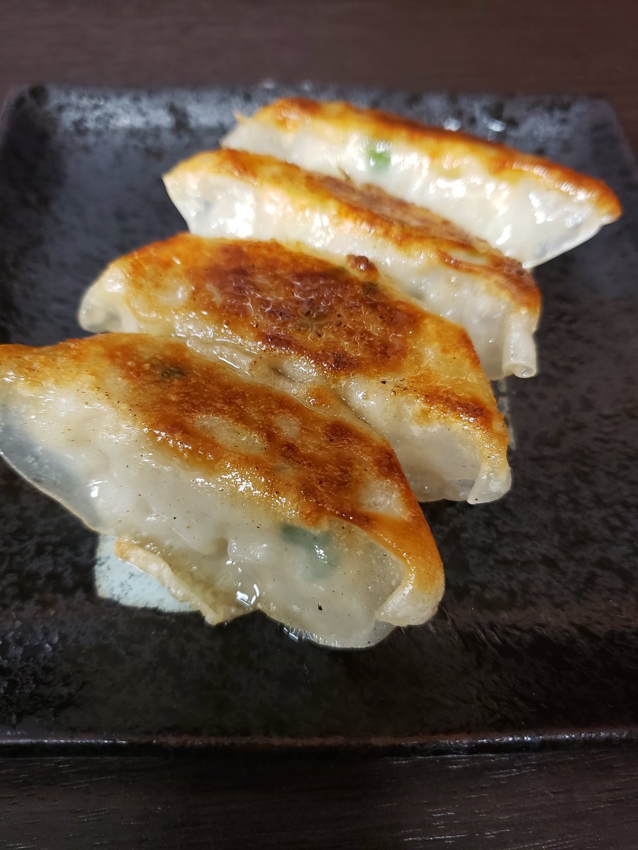 gen97194191's tweet photo. ただただ無心で
焼きめし頬張りたくて
【晴来軒】ライドん‼️
焼きめしとギョウザ( ´∀`)

焼きめしは特盛で
食いに食ったり✨満足～🎵
しかも美味い🎵サイコー😃⤴️⤴️

ごちそうさまでした🎵 https://t.co/SLM2BYSNkL