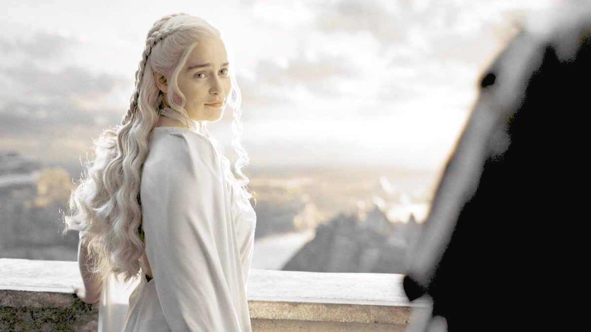 VelvetSundr's tweet photo. “Serve House Targaryen, and your troubles will all disappear.” https://t.co/YRcSTUhwbi