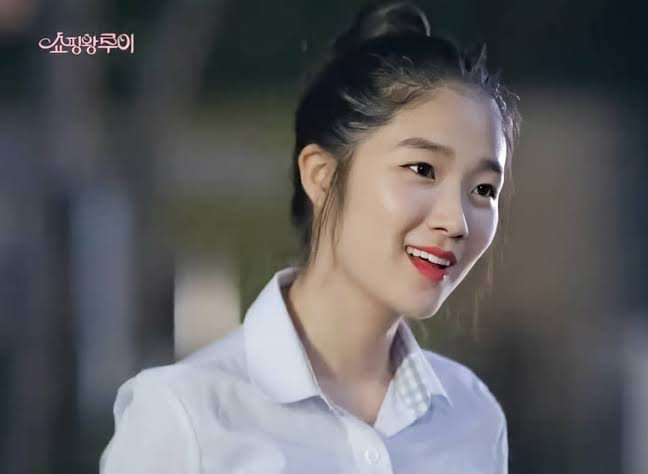 naturemood_'s tweet photo. Fan Fact juga Kim Hyeyoon sama Nam jihyun ini pernah 1 drama di #KingLouis bareng seo in guk,mreka dsni sring 1 frame donk hyeyoon jd anak SMA gt hahahaha, Dan smpe skrng klo mreka ketemu diacra awards pasti saling Sapa😽 https://t.co/JFzjCbSIsv