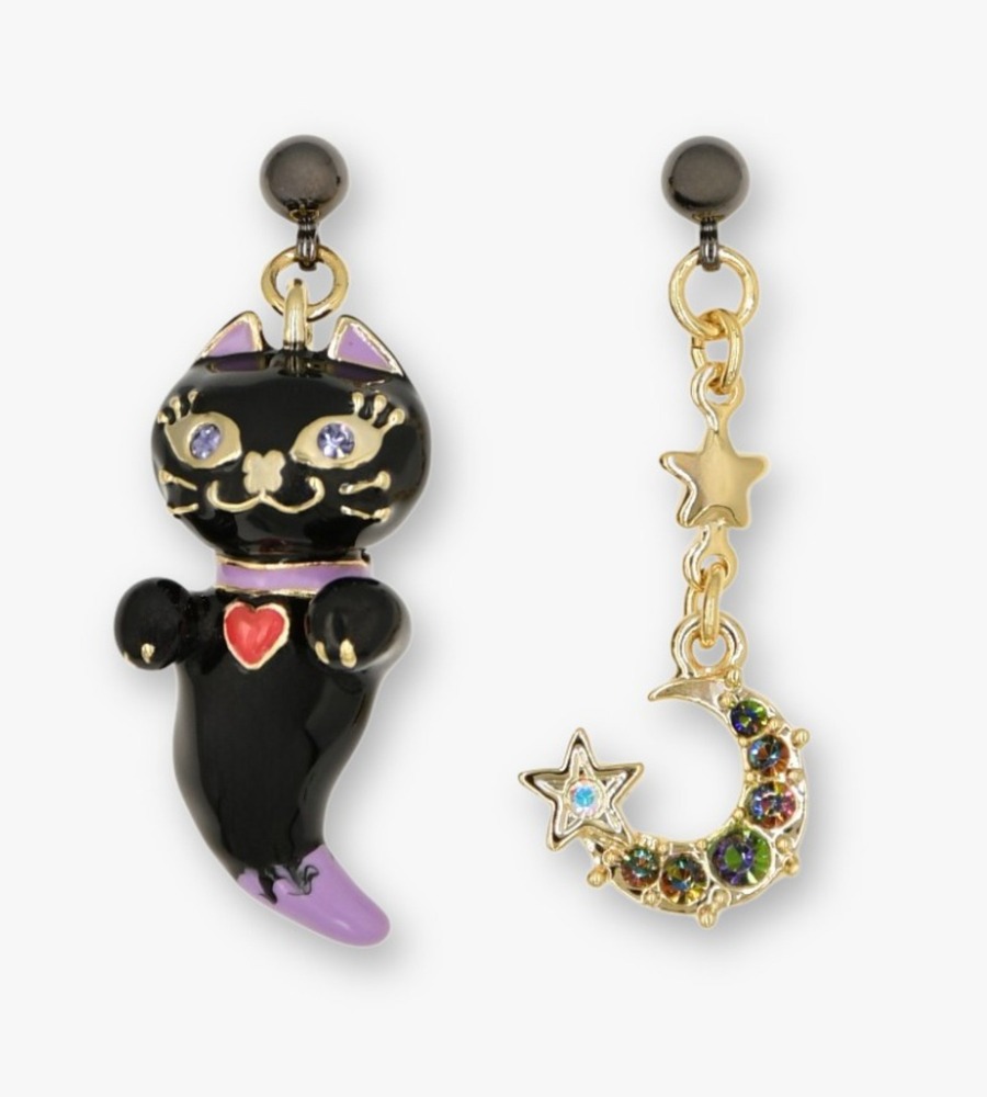 fashionpressnet's tweet photo. アナ スイのハロウィンジュエリー“蜘蛛の巣にとらわれた蝶”のネックレスやおばけ猫のピアス - https://t.co/JcyTF6iTUU https://t.co/Gewby2TpZp