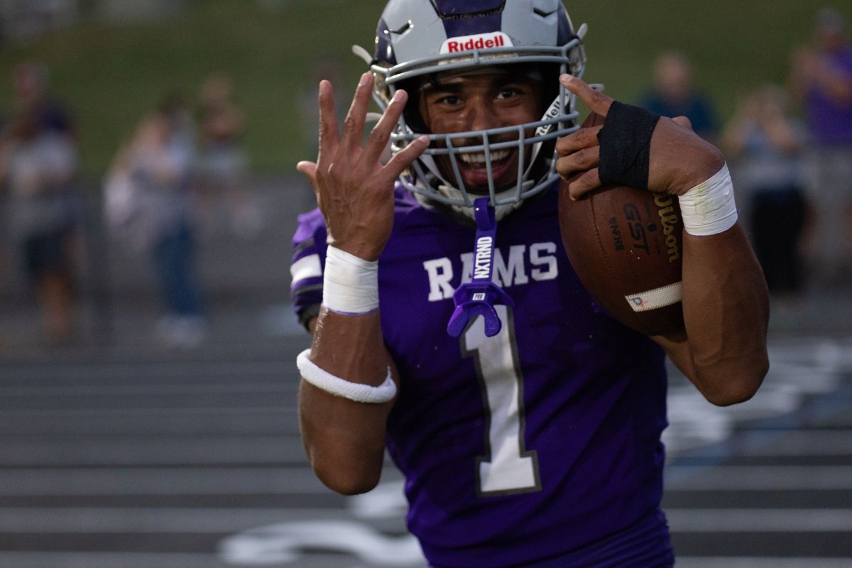 AaronKDesigns's tweet photo. Friday night at Ram Stadium! Strasburg hosts Turner Ashby tonight, Sept. 25, 7 p.m. I'll be there with my camera.

Which moments belong in the gallery: big plays or team celebrations?

Photos: Rappahannock game. #StrasburgRams #FN5GL #Entry https://t.co/l1bT3AsoeN