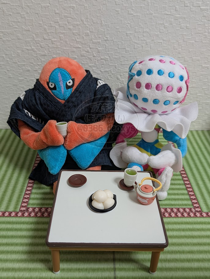 0386_deoxys's tweet photo. 中秋の名月。
お月見をするデオキシスとズガドーンと、
お月見されるルナトーン

#ポケぬい https://t.co/RxfTkU9eXJ