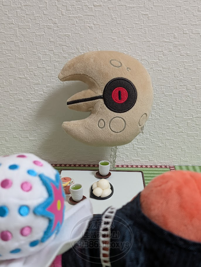 0386_deoxys's tweet photo. 中秋の名月。
お月見をするデオキシスとズガドーンと、
お月見されるルナトーン

#ポケぬい https://t.co/RxfTkU9eXJ