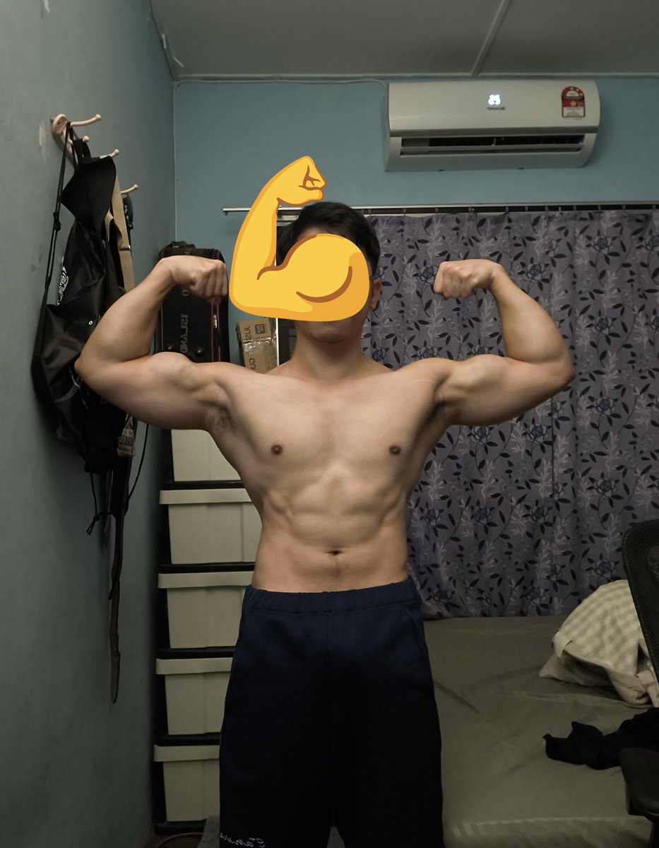 Baggins013's tweet photo. Wake me up when biceptember ends 💪 (ft. Lat spread) https://t.co/bB2Kr1pjAa