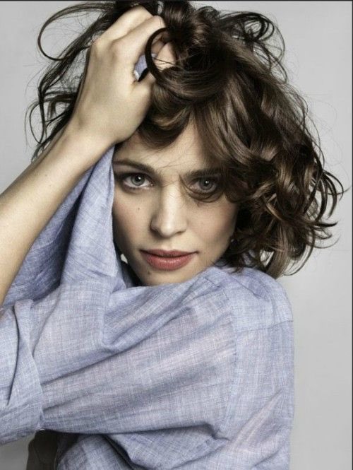 bekeestitches's tweet photo. Rachel McAdams became unforgettable because of one character.

But the remarkable part is that she never let that character define her career.

She has built a remarkably varied career across comedy, romance, drama and some of Hollywood’s biggest films, while maintaining an identity entirely her own.

Regina George put her on the map. Allie Hamilton made her beloved. But neither character became the box she had to stay inside.

She kept moving, from Sherlock Holmes to Midnight in Paris, Spotlight, Doctor Strange and Game Night, taking on roles that rarely felt like a repeat of what came before.

Maybe that is what makes her career so interesting. Rachel McAdams never needed one character to carry her entire story.