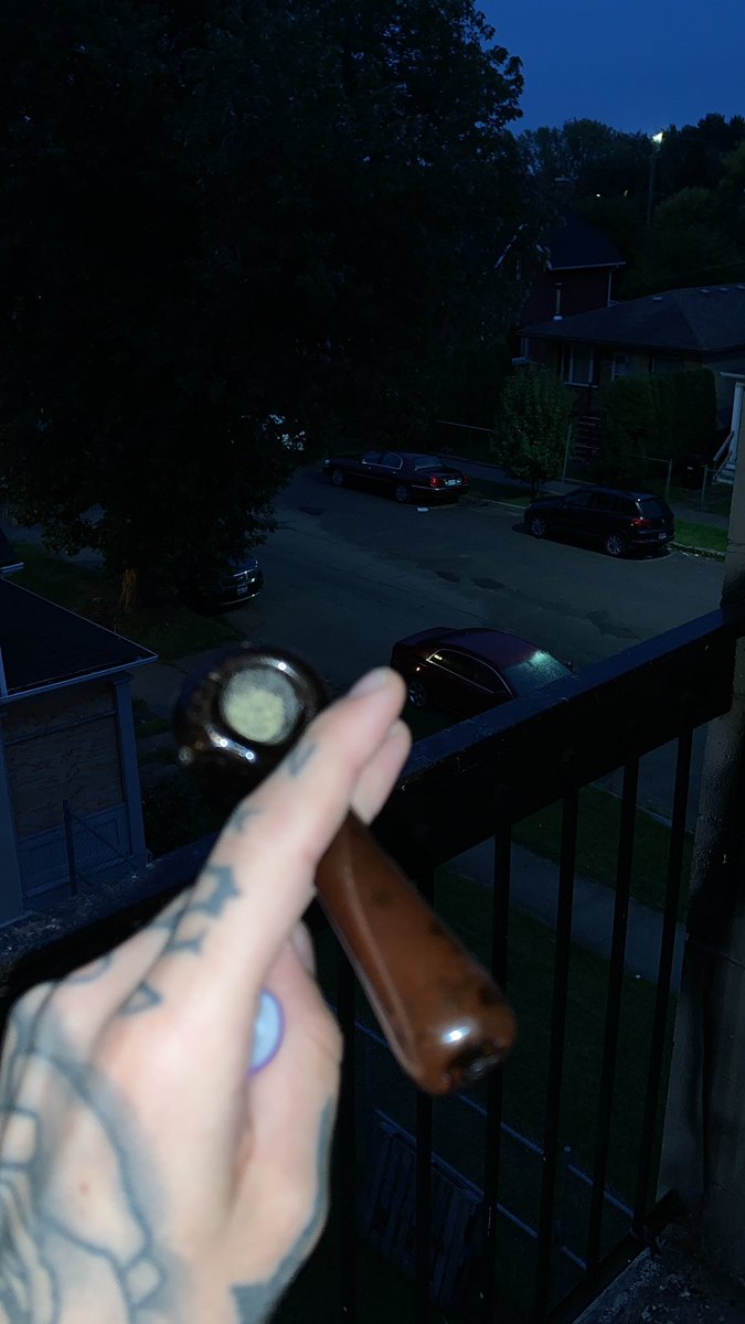 sam422_ tweet picture