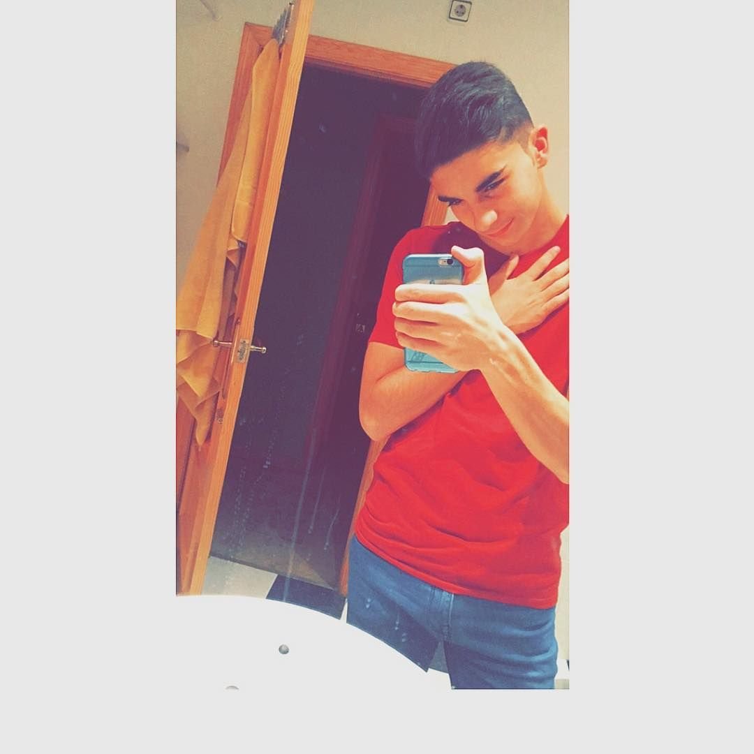 thegeneralside's tweet photo. ferran the teenager ❤️‍🩹❤️‍🩹 https://t.co/jnVtP18792