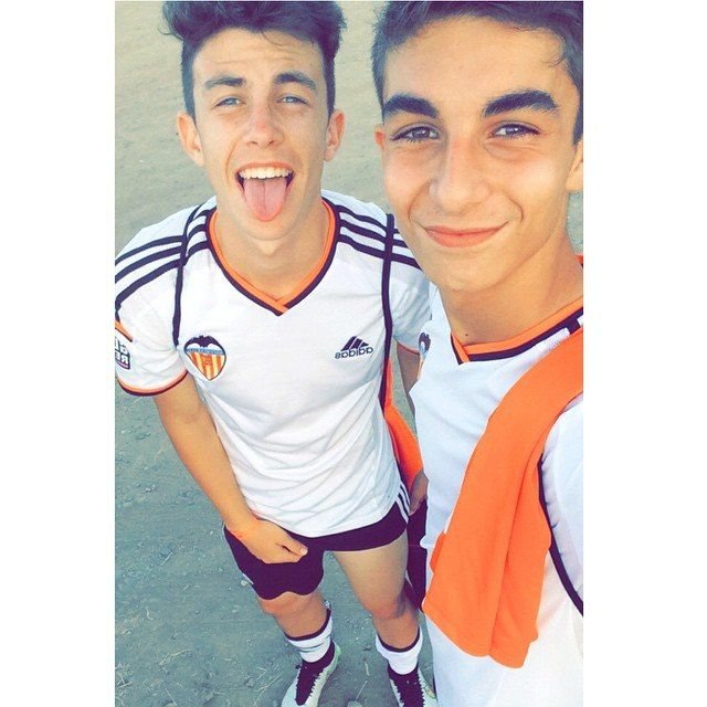 thegeneralside's tweet photo. ferran the teenager ❤️‍🩹❤️‍🩹 https://t.co/jnVtP18792