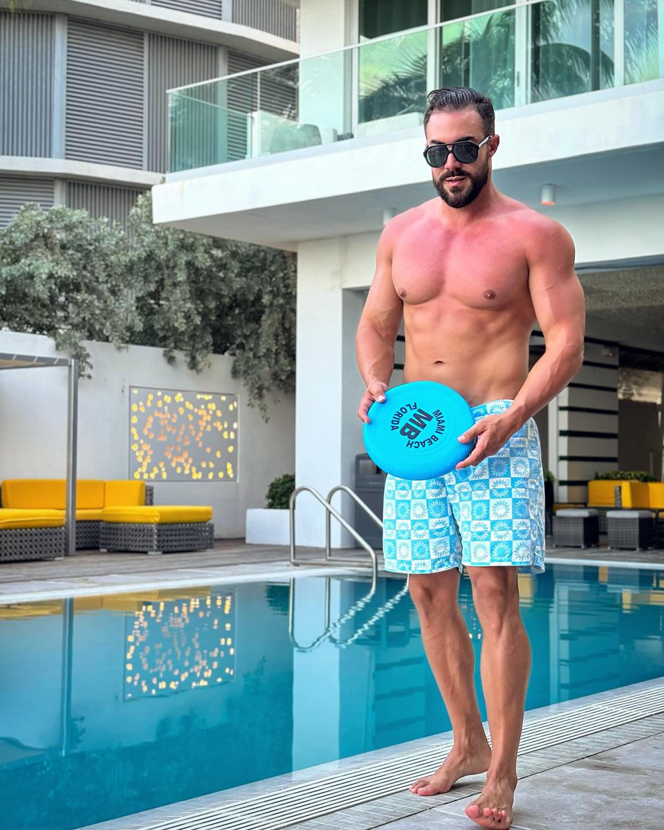 JeanmarieSebo's tweet photo. I do me, so I can’t be outdone. https://t.co/txM5BUJTYo