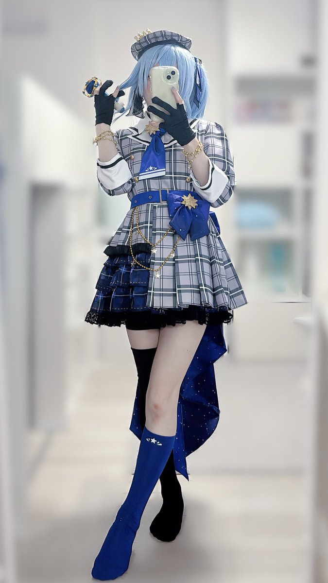 alumi_cos's tweet photo. 160cmはずっと言ってたけど、体重もリアル再現しちゃってたことが判明しました☄️
これは等身大？っていうの？ https://t.co/Fbl7qziqWo